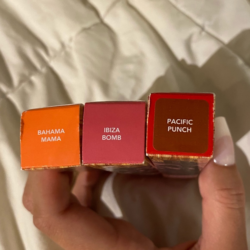 Buxom summer lip trio plumping cream
